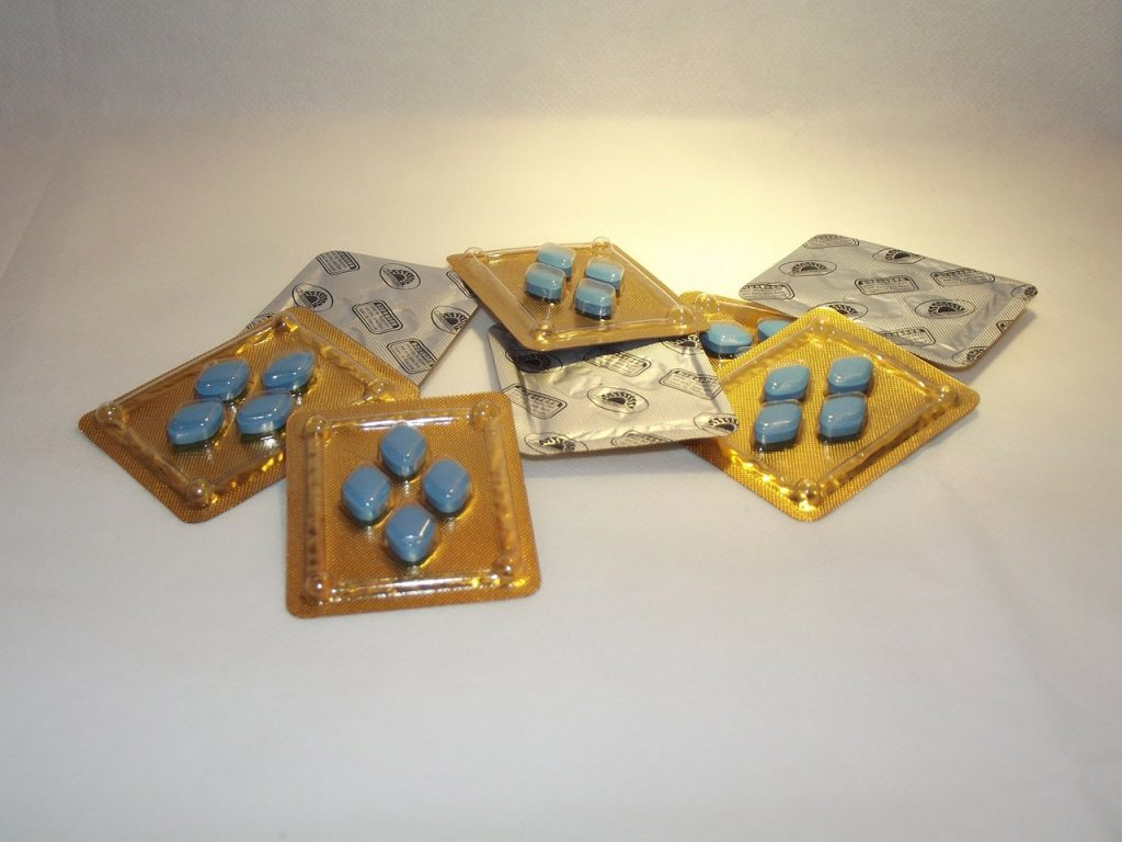Viagra se présente sous forme de comprimés bleus.